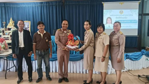 ต้อนรับ นางสาวธนพรรณ อุดมดี ผู้อำนวยการกองการศึกษา ศาสนาและวัฒนธรรม